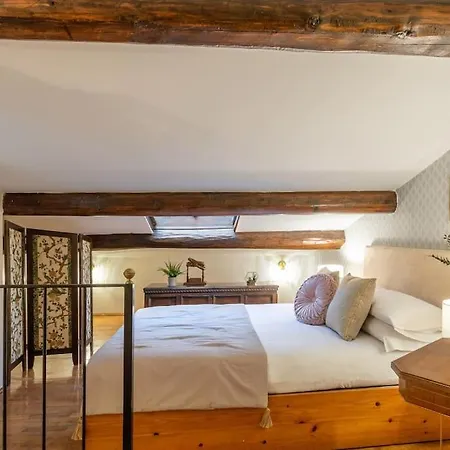 Santarosa Five Senses Apartment *